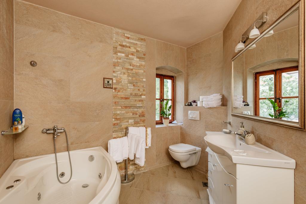 קוטור Villa Luxury Stone On The Sea With Private Pool And View מראה חיצוני תמונה